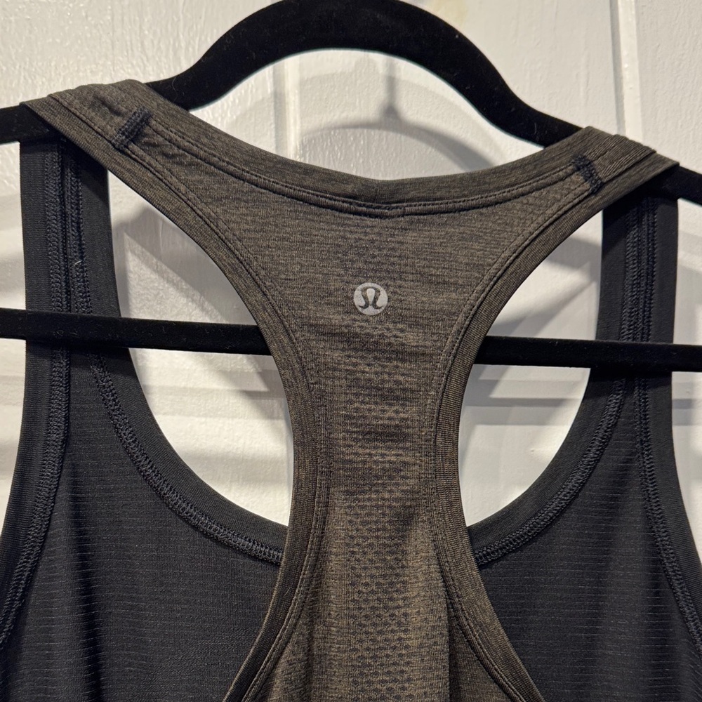 lululemon athletica Swiftly Tech Racerback   ~ Size 6 - Picture 4 of 5